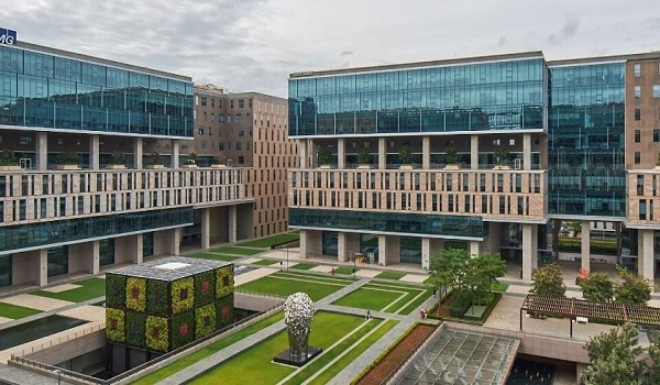 Featured Image of Top 5 Residential Projects near RMZ Futura IT Park 2025