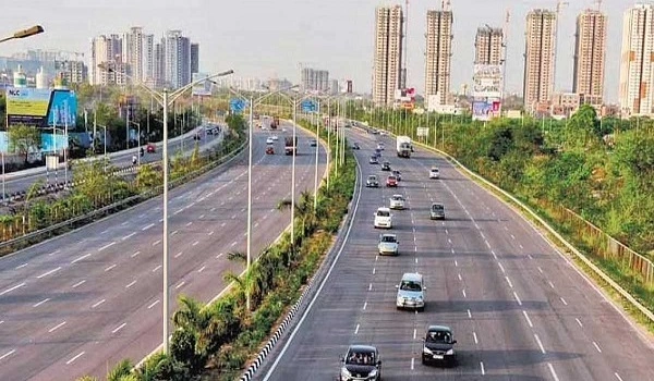Featured Image of Why Hyderabad's Roads Work Better For Cars Than For People